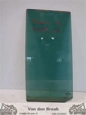 Volkswagen Touran 2003-2010 Linksachter scheerraam