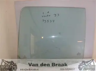 Volkswagen Vento 4 deurs 1992-1998 Portierruit links achter