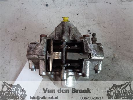 Mercedes Benz C-Klasse C203 2000-2007 Remklauw rechtsachter