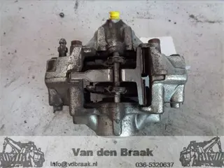 Mercedes Benz C-Klasse C203 2000-2007 Remklauw linksachter