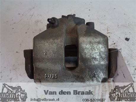 Volkwagen Golf 2003-2008 Remklauw rechts voor