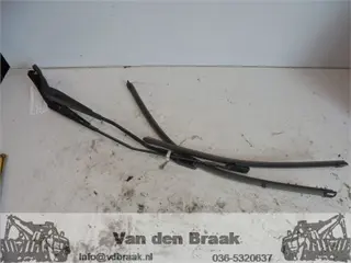 Volvo V40 2012-2020 Ruitenwisserarmen voorzijde