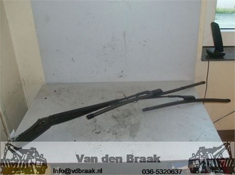 VW Polo 2009-2014 Ruitenwisserarmen voorzijde
