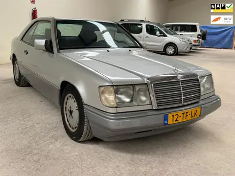 Mercedes-Benz 200-500 (W124) 230 CE COUPÉ