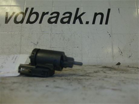 VW Transporter T5 2003-2010 Remlichtschakelaar