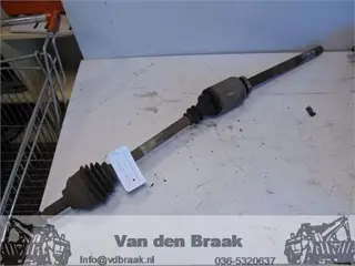 Opel Vivaro 1.9 DTi 2001-2006 Aandrijfas rechts