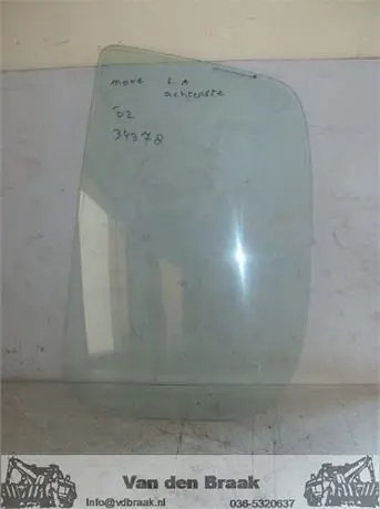 Daihatsu Move 1999-2003 Zijruit links achter