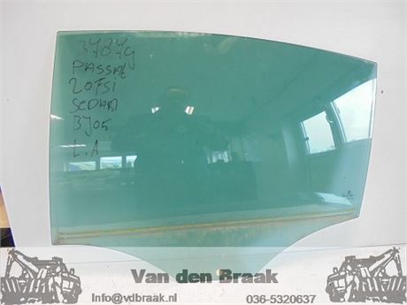 Volkswagen Passat Sedan 2005-2010 Portierruit links achter