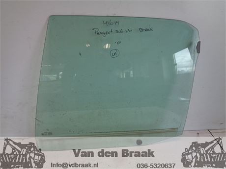 Peugeot 306 Break 1997-2002 Portierruit links achter