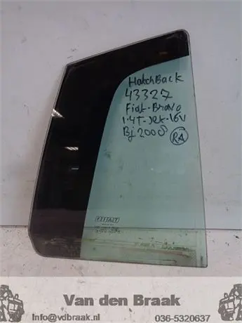 Fiat Bravo 2007-2015 Scheerruit rechts achter