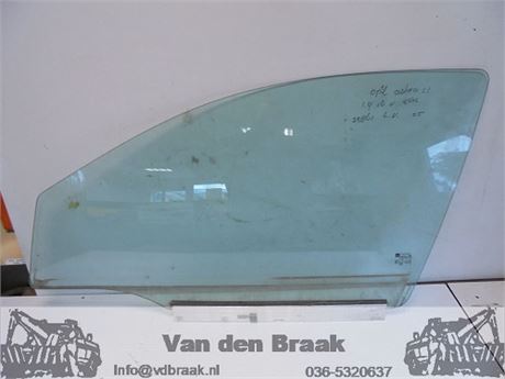 Opel Astra 5 deurs hatchback 2004-2012 Portierraam links voor