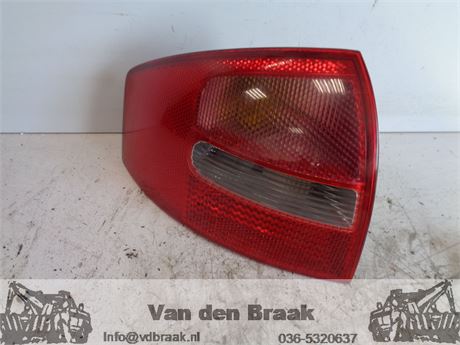 Audi A6 Sedan 1999-2003 Achterlicht links