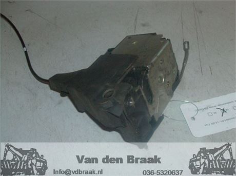 Ford Fiesta 5 deurs 2005-2008 Deurslot links achterzijde
