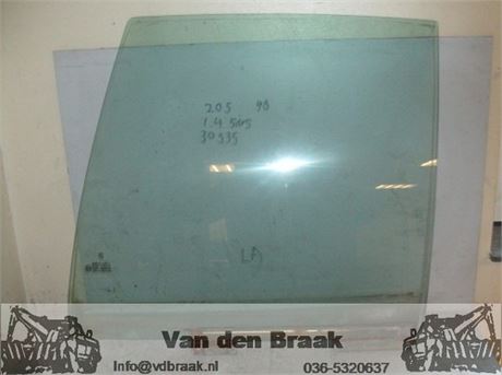 Peugeot 205 5drs 1983-1998 Portierruit links achter