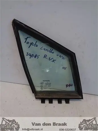 Toyota Corolla Verso 2000-2009 Scheerraam rechts voorzijde