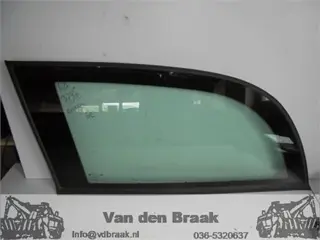 Opel Omega Caravan 1999-2003 Zijraam links achter