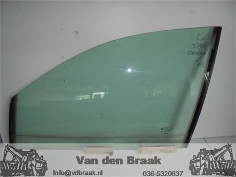 Opel Omega Caravan 1994-2003 Portierraam links voor