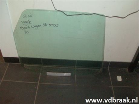 Ford Escort Wagon 1995-2000 Portierruit rechts achter