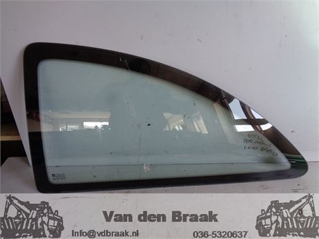 Opel Corsa 3 deurs 2000-2006 Zijruit links achter