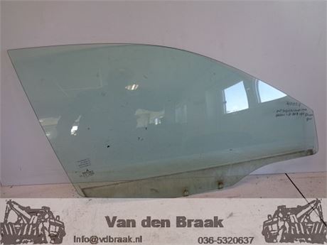 Mitsubishi Carisma 4 drs 1995-2005 Portierraam rechts voor