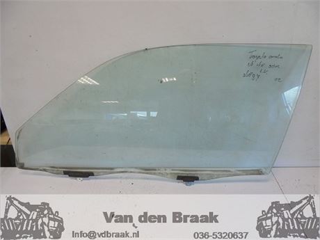 Toyota Corolla 3drs Hatchback 1997-2002 Portierruit links