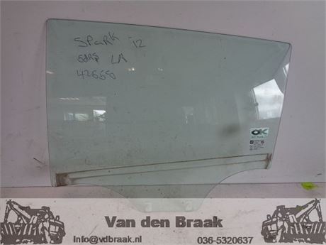 Chevrolet Spark 2010-2015 Portierruit links achter