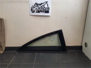 Opel Corsa 3 deurs 2006-2015 Zijruit achter rechts