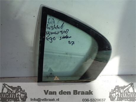 BMW 3 serie E90 Sedan 2005-2012 Scheerraam links achter