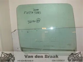 Ford Fiesta 5 deurs 1995-2002 Portierruit rechts achter