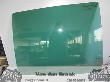 Peugeot 807 2002-2014 Portierruit links achter