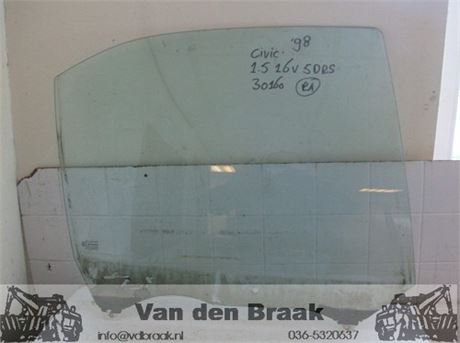 Honda Civic 5 deurs 1995-2001 Portierruit rechts achter