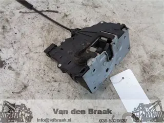 Fiat Grande Punto 5 deurs 2006-2011 Deurslot links voor