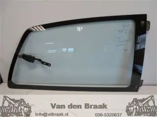 Daihatsu Charade 3 drs 1987-1994 Zijruit rechts achter