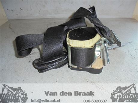 Opel Corsa 5 deurs 2000-2006 Gordel links voor