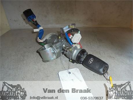 Hyundai i30 2007-2012 Kontaktslot