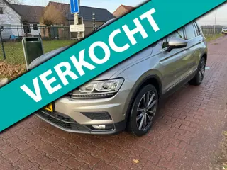 Volkswagen TIGUAN 1.5 TSI ACT Highline Business R | Camera | Stuurwiel verwarmd