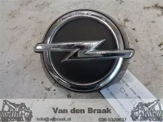 Opel Karl 2015-2019 Achterklep ontgrendeling