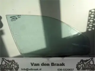 Toyota Corolla liftback 1992-1997 Portierruit rechtsvoor