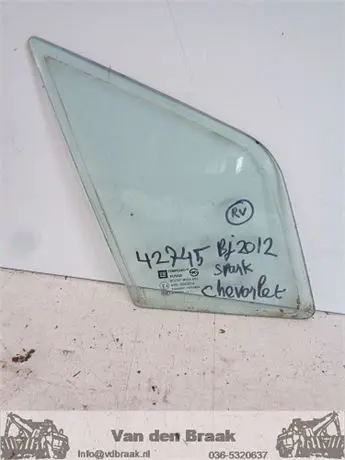 Chevrolet Spark 2010-2015 Driehoekraam rechts voor