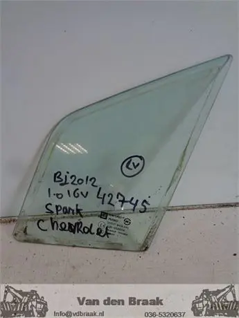 Chevrolet Spark 2010-2015 Driehoekraam links voor