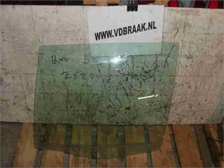 BMW 5 Serie E39 Touring 1997-2004 Portierraam links achter