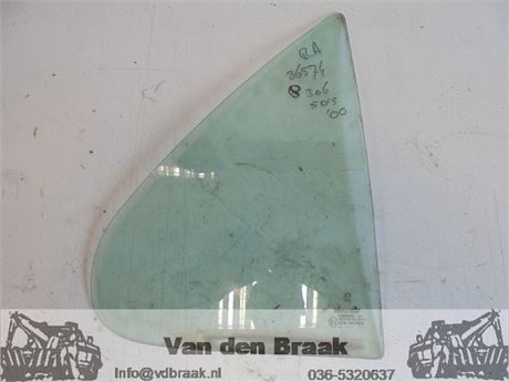 Peugeot 306 5 deurs 1993-2001 Scheerraam rechts achter