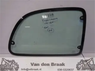 Nissan Micra 3 deurs 1992-2003 Rechts achter klapraam