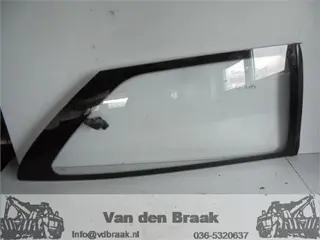 Suzuki Swift 3 deurs 1989-2002 Zijruit rechts achter