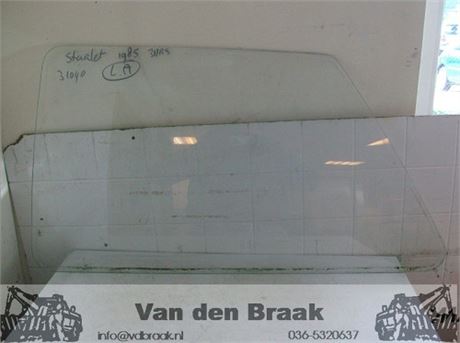 Toyota Starlet 3 deurs 1985-1990 Zijruit linksachter