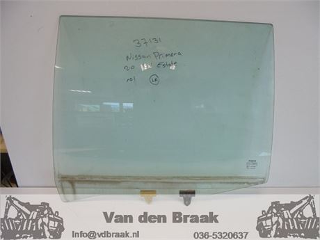 Nissan Primera Estate 1998-2002 Portierruit linksachter