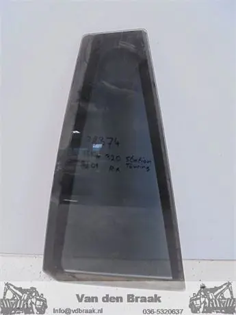 BMW E46 Touring 2001-2005 Driehoekraam rechts achterportier