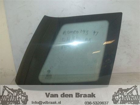 Alfa Romeo 145 3 deurs 1994--2000 Vaste ruit rechtsachter