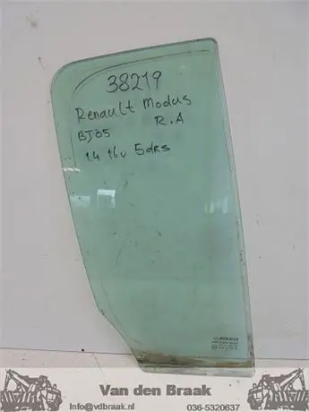 Renault Modus 2004-2013 Driehoekraam rechts achterportier