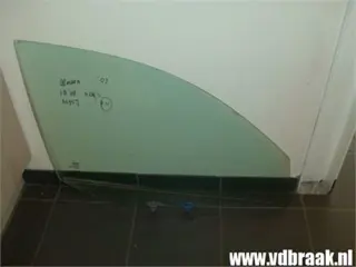 Nissan Almera N16 5 drs 2002-2007 Portierraam rechts voor